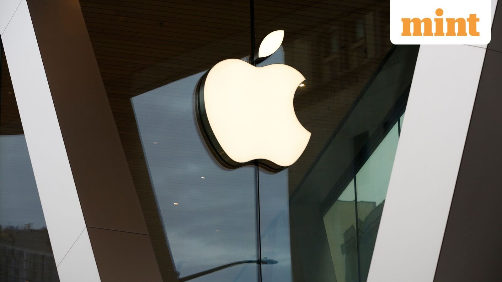 Apple hikes prices as iPhone maker unveils new MacBook Air and Pro versions — Check latest rates