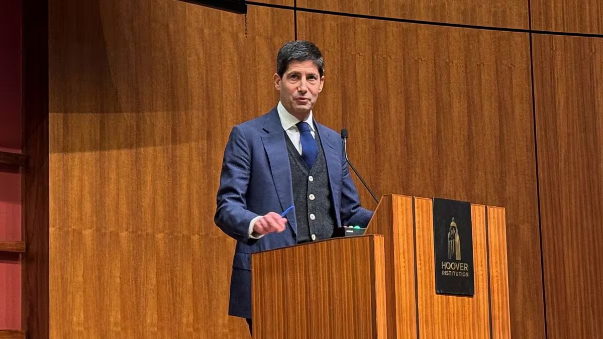 Trump officially nominates former Fed governor as next US central bank chair – Firstpost