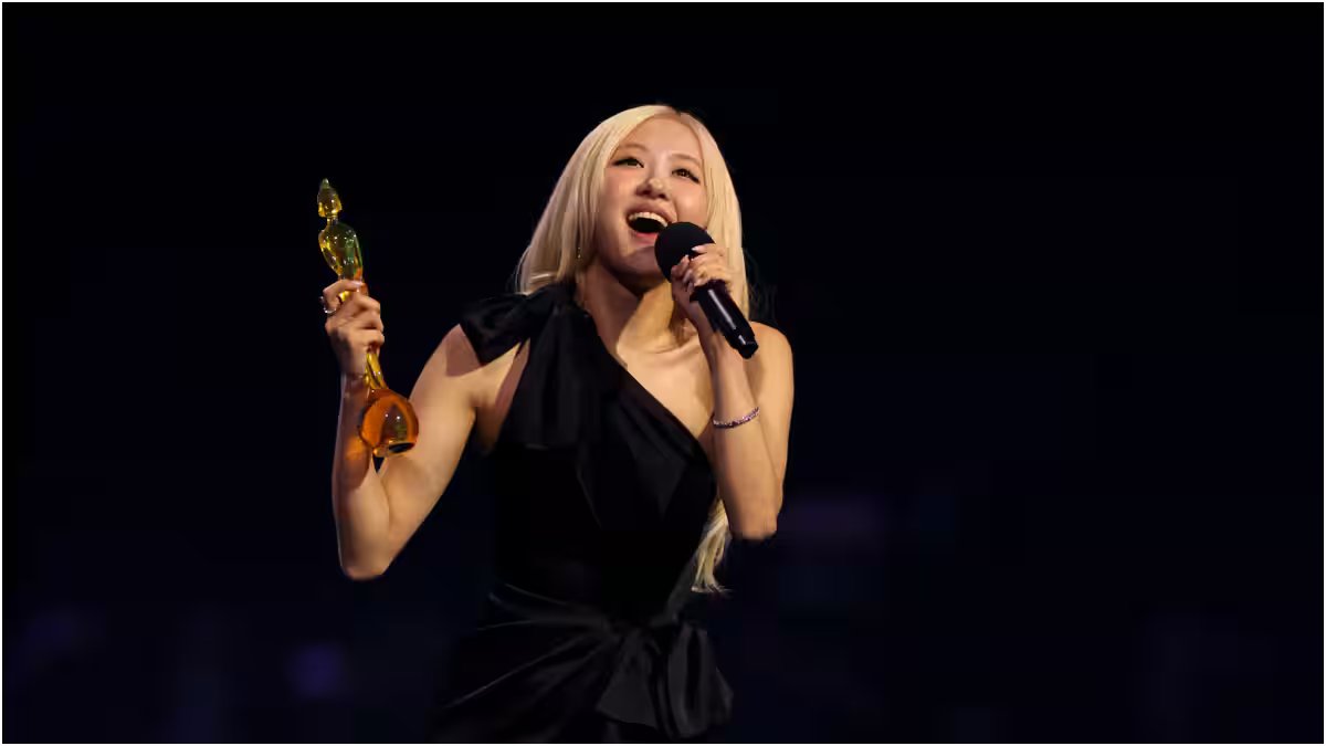 BLACKPINK’s Rosé makes UK music history, becomes first K-pop artist to win BRIT Award for 'APT' – Firstpost
