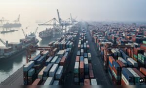 Read more about the article Iran-Israel war impact: Stuck containers rise at JNPT; exporters face mounting costs